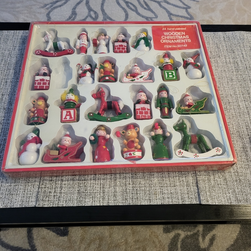 Vintage Hand Painted Wooden Christmas Ornaments.